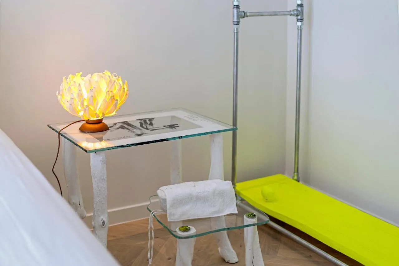 Vrijdagmarkt By Lit D'Art Apartment Antwerp Belgium